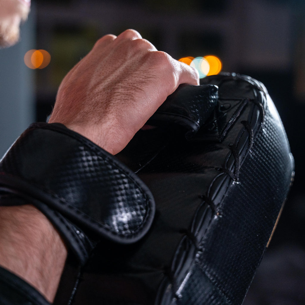 Combat Fight Gear Elite MUY Thai Focus Pad Carbon- Black /Gold