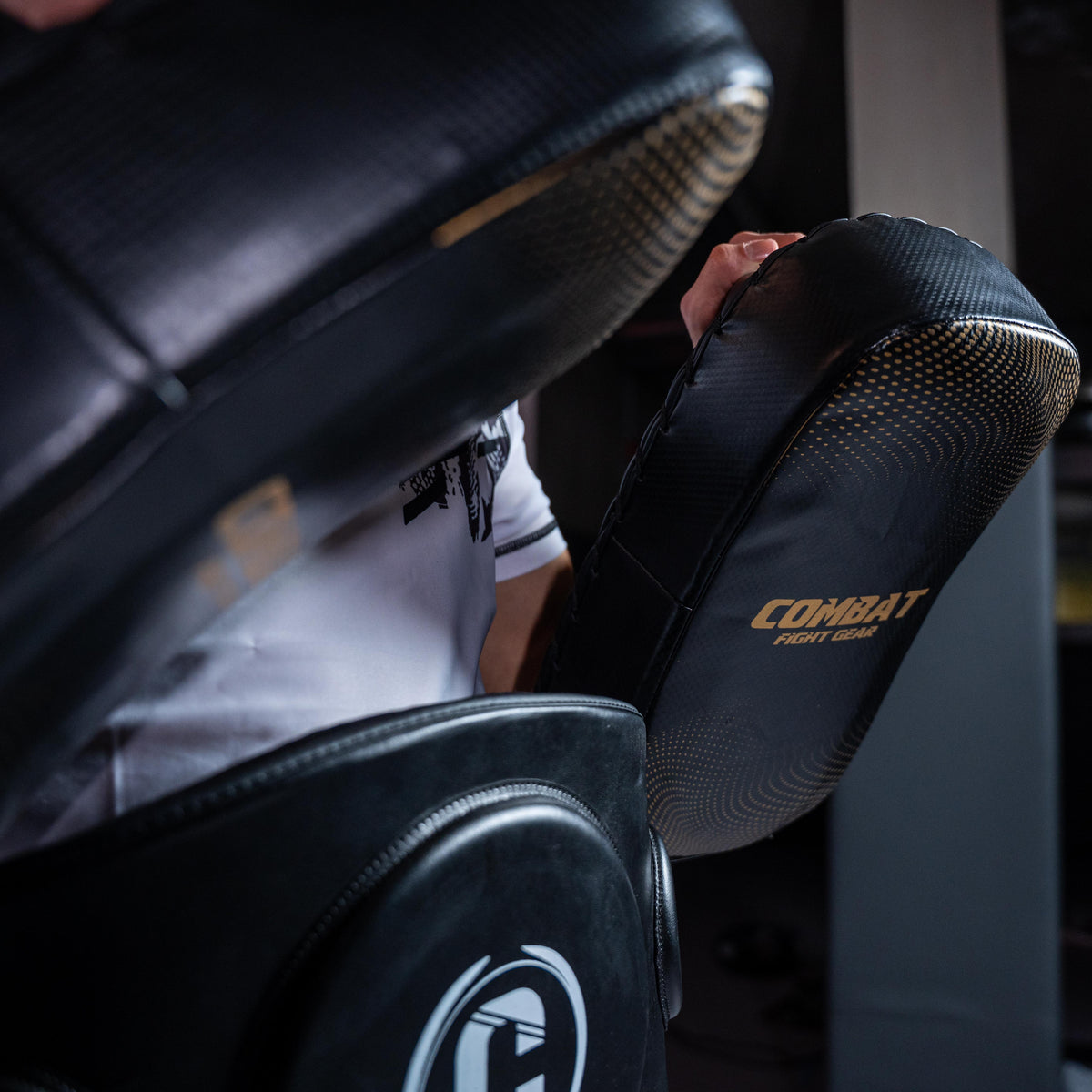 Combat Fight Gear Elite MUY Thai Focus Pad Carbon- Black /Gold